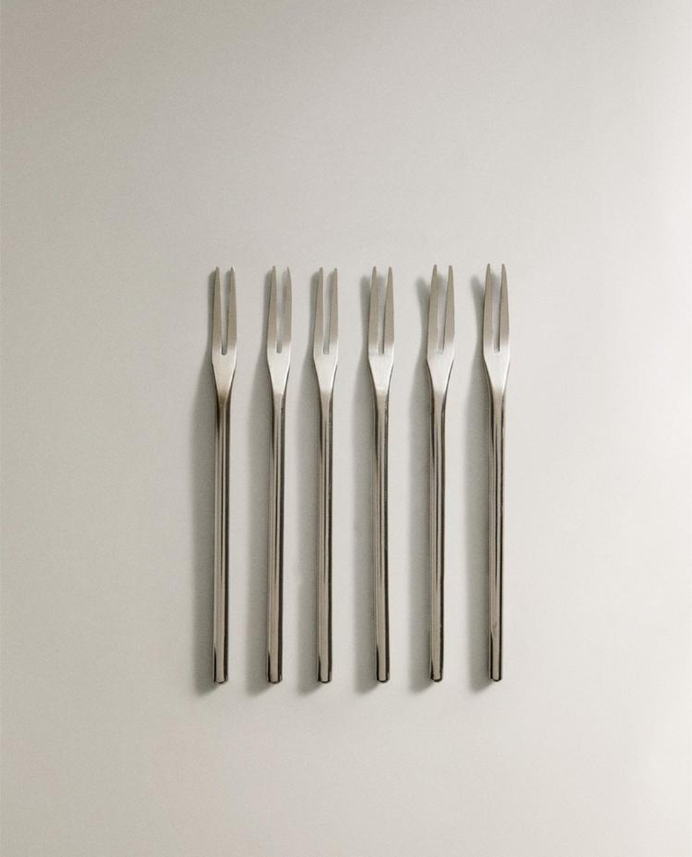 ZARA HOME НАБОР ВИЛОК (6 ШТ.), СТАЛЬНОЙ СЕРЫЙ