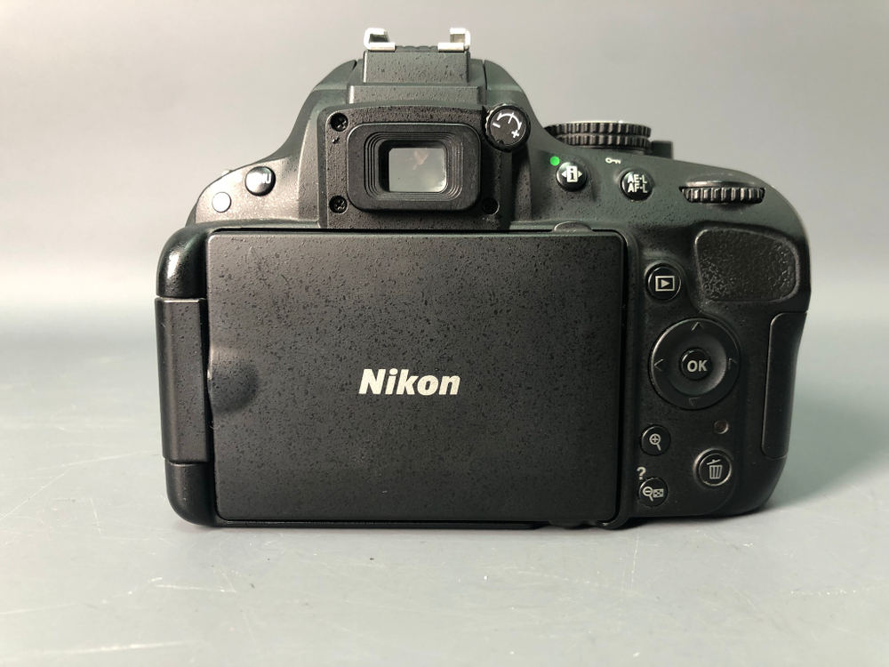 Nikon D5100, 23115 кадров пробега+Nikon AF-S Nikkor 18-55 3.5-5.6G VR