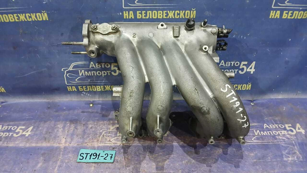 Коллектор впускной TOYOTA CORONA 1995