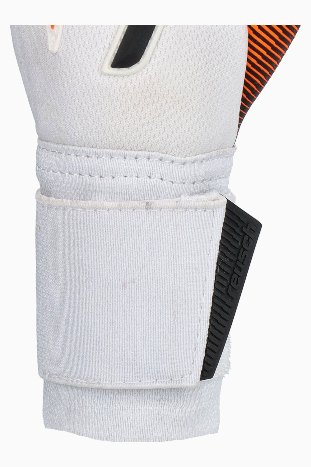 Вратарские перчатки Reusch Attrakt Freegel Gold X - белый