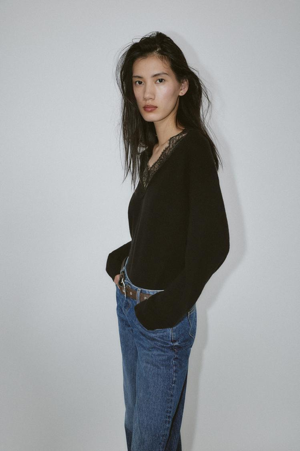 ZARA ДЖЕМПЕР С КРУЖЕВНОЙ ОТДЕЛКОЙ, ЧЕРНЫЙ