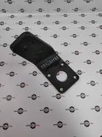 Кронштейн крыла 3CX (правый, уголок) | 331/31148 | Аналог