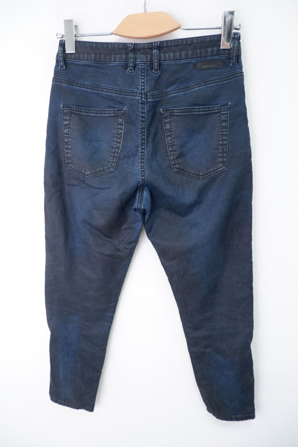 Джинсы стильные 42 размер