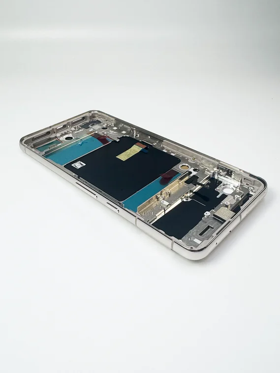 Задняя крышка в сборке с рамкой (Средняя часть корпуса) для Google Pixel 8 Pro бежевая (Porcelain)