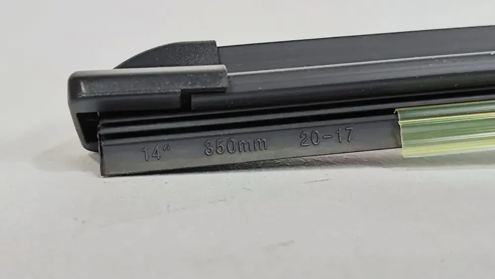 14 - 350 / Бескаркасные щетки Carall модель S850 (14/350 мм)