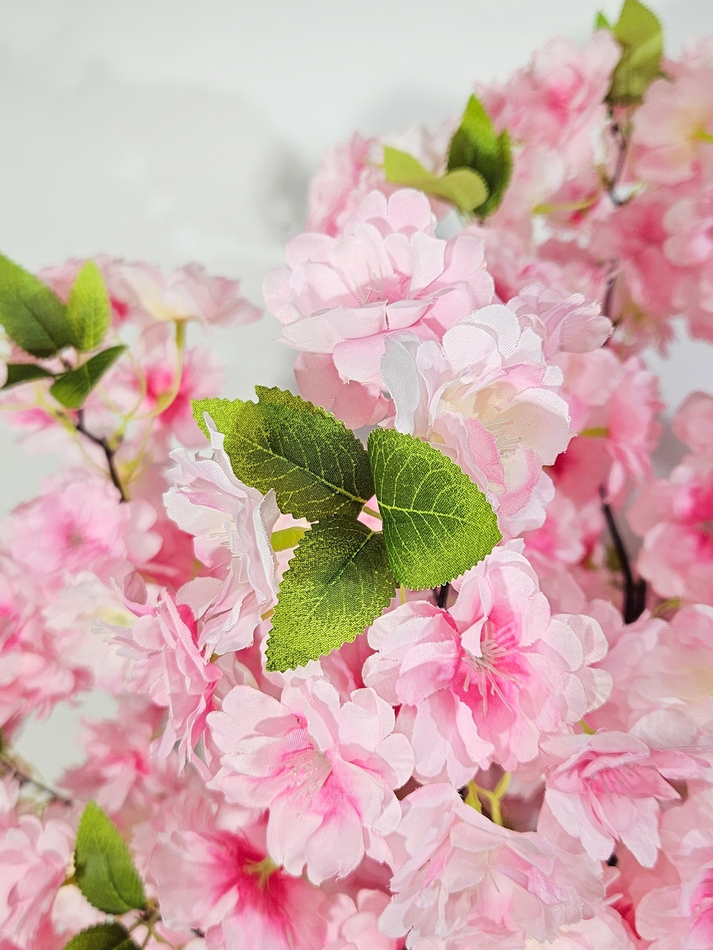 Сакура искусственная 110см розовая в кашпо