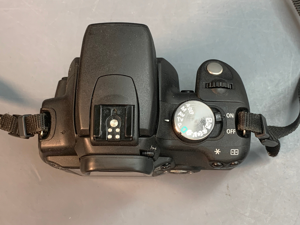 Canon EOS 350D Kit EF-S 18-55mm 3.5-5.6 II
