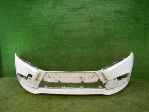 Бампер передний Lada Vesta (2015-н.в.)