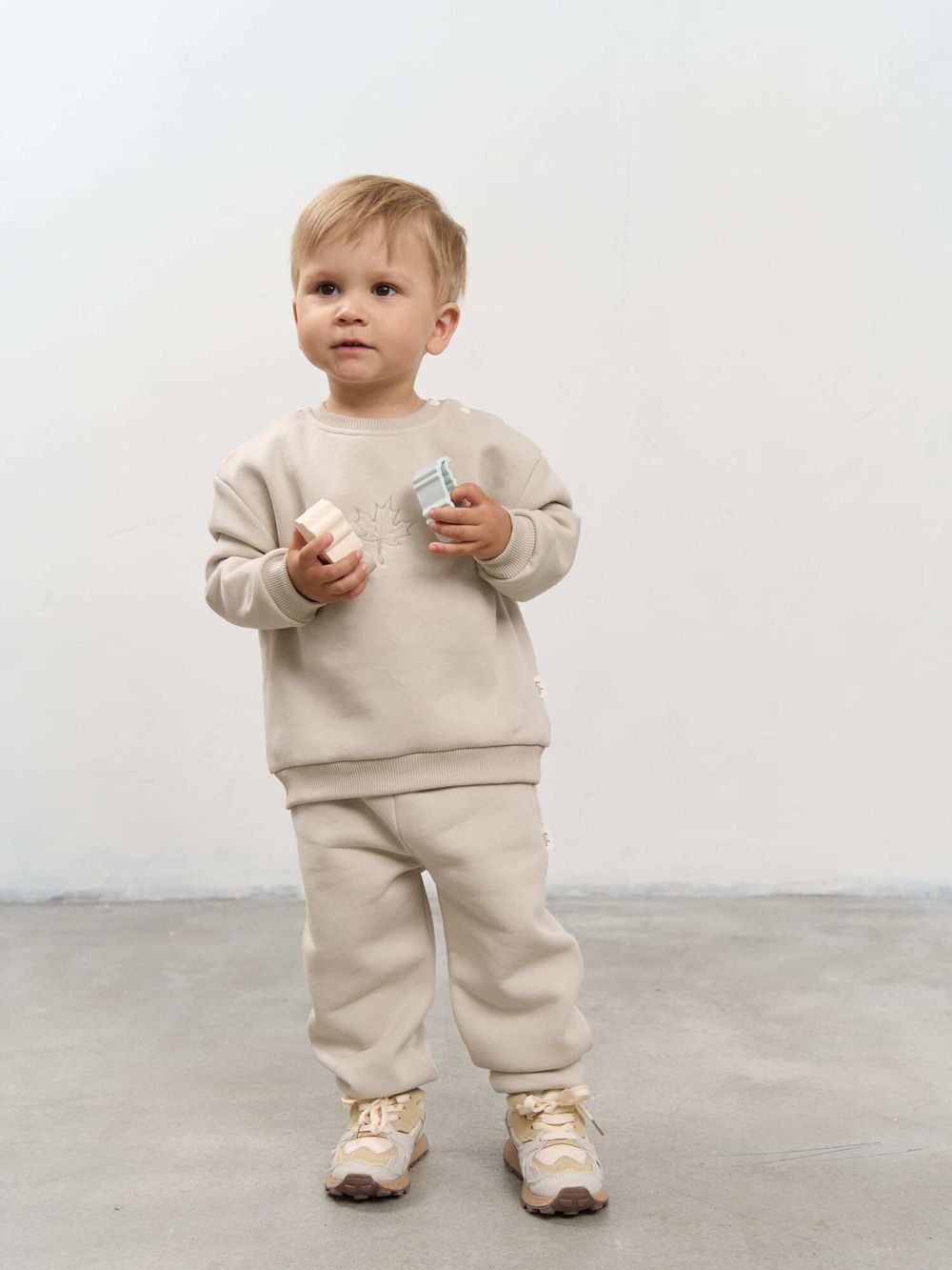 Свитшот "Жемчуг" утепленный 0+