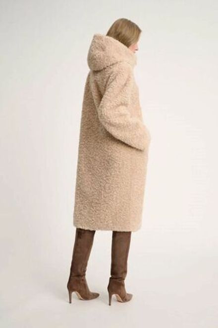 Пальто 50330640 Fabrika