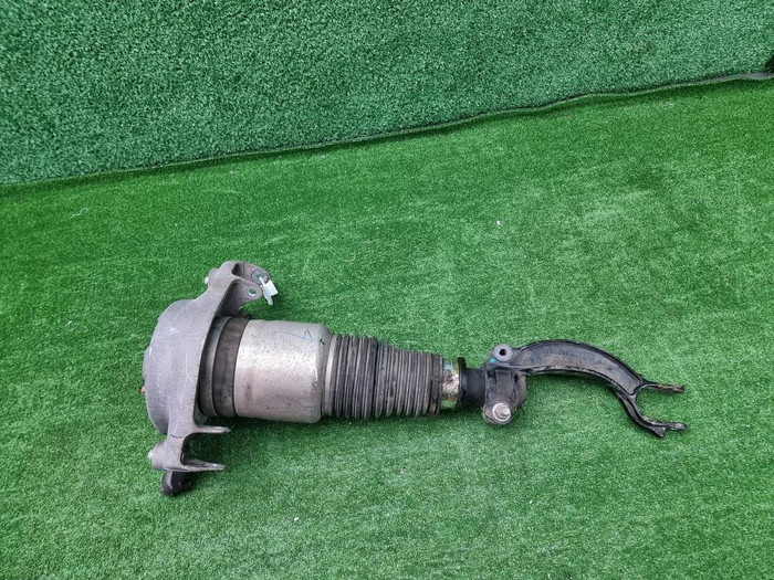 Стойка пневматическая левая Voyah Free (2021-н.в.)