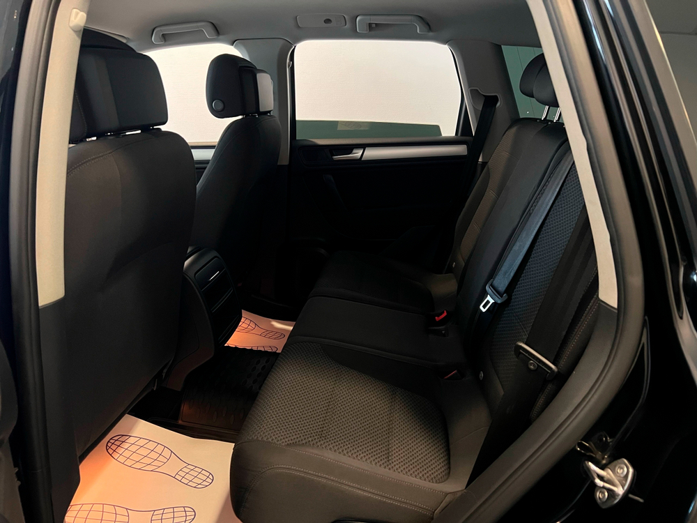 Volkswagen Touareg, 2014 год