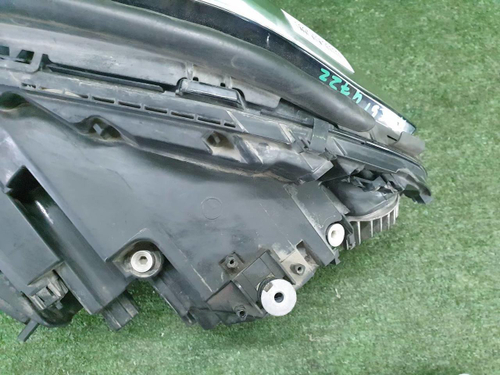 Фара правая Mercedes GLS x166 (2015-2019) LED