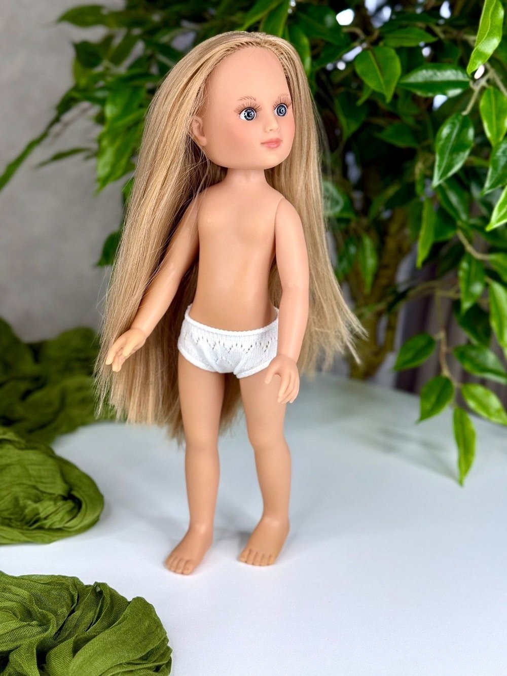Кукла для девочки виниловая 34см Лесли без одежды (1440W1)