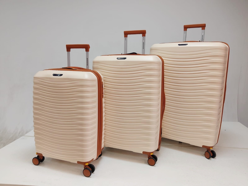 Большой чемодан  Mironpan Model 84, Молочный, c расширителем, XL