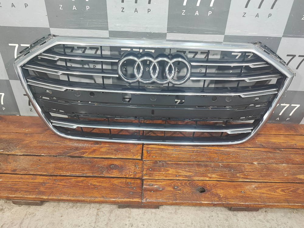 Решетка радиатора Audi A8 (D5) 17-21 Б/У Оригинал 4N0853651L