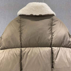 Пуховик Prada