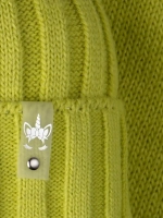 Шапка для девочки зимняя вязаная и снуд