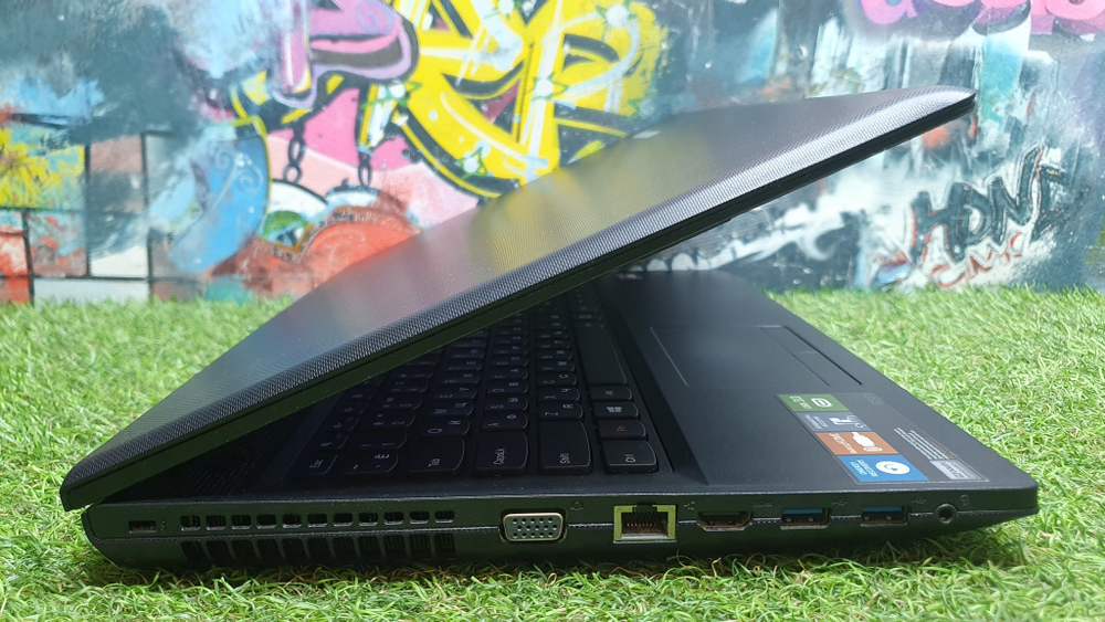 Ноутбук Lenovo AMD E1/4Gb