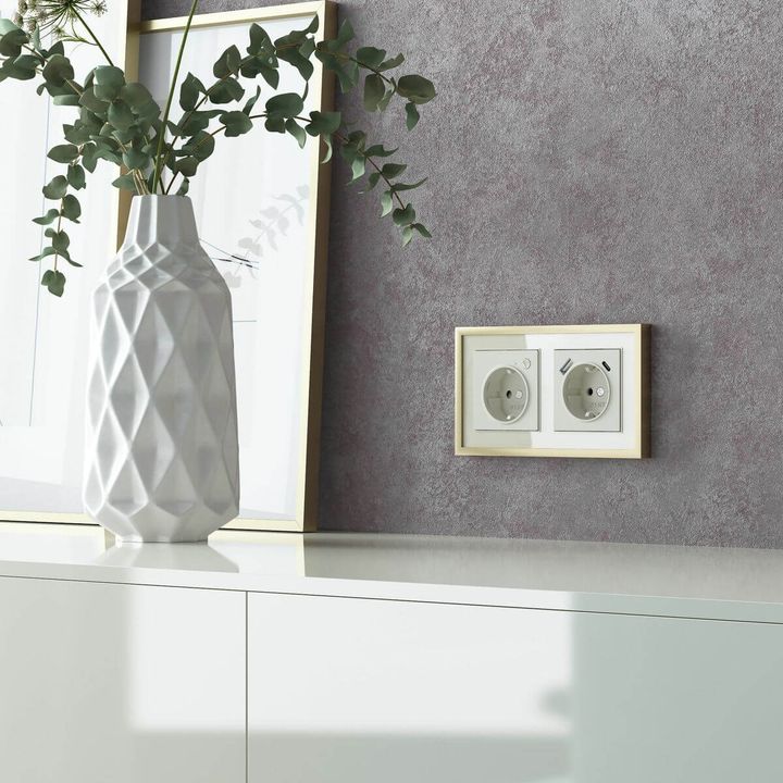 Рамка Werkel Baguette на 2 поста айвори/латунь W0022851 4690389185748