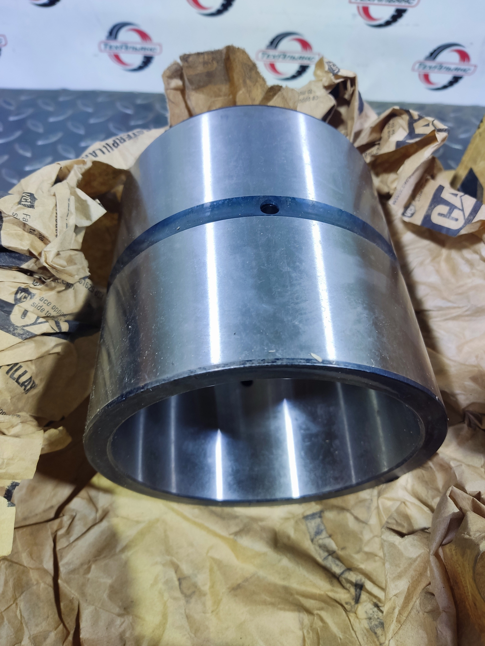 Втулка 1V-8240