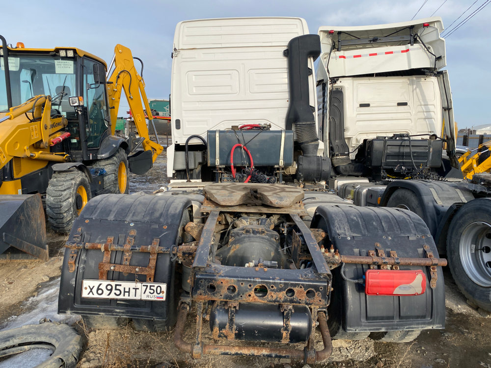 КамАЗ 5490 4x2 Седельный тягач 5490-095-68 (Дизельный, 12,0 л, 428 л.с., МТ)