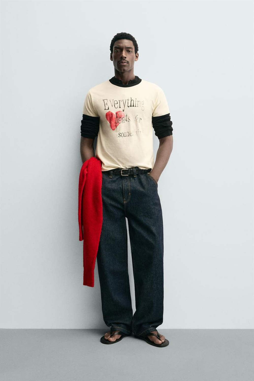 ZARA ФУТБОЛКА В РУБЧИК С КОНТРАСТНЫМ СЕРДЦЕМ, ЭКРЮ