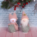 Фигурка новогодняя «Снежные путешественники» 14 см, зелёный/розовый