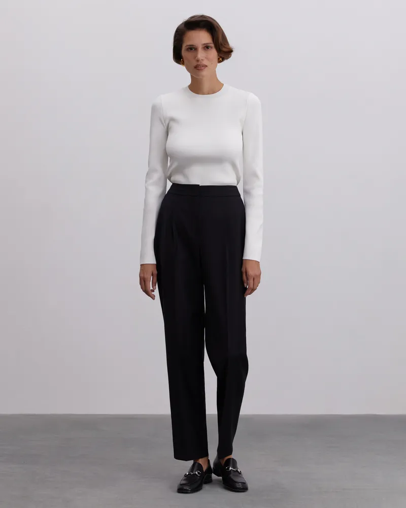 Брюки из шерсти зауженные к низу