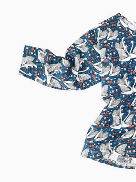 Лонгслив оверсайз Mjölk Лебеди