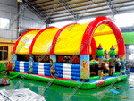 Надувной батут "Зверята с крышей 3" со скалодромом, 11*7*6 м