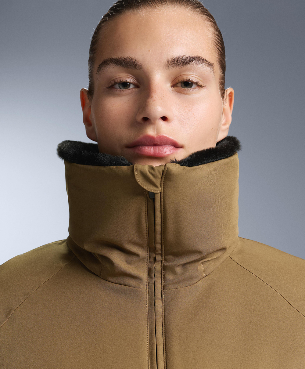 Oysho Водонепроницаемая утепленная куртка Primaloft® SKI, горчичный