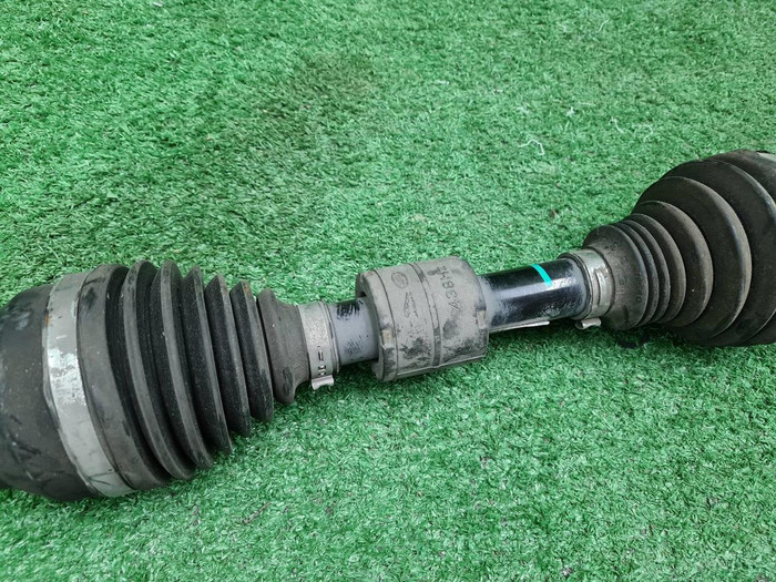 Привод передний левый LR Discovery Sport (19-нв)