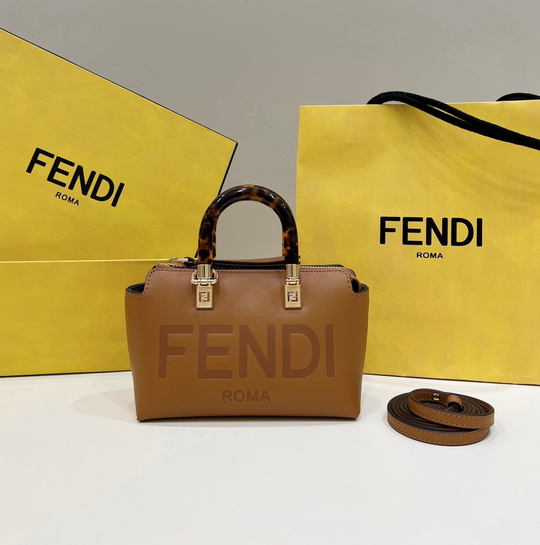 Fendi By The Way Mini 20 cm