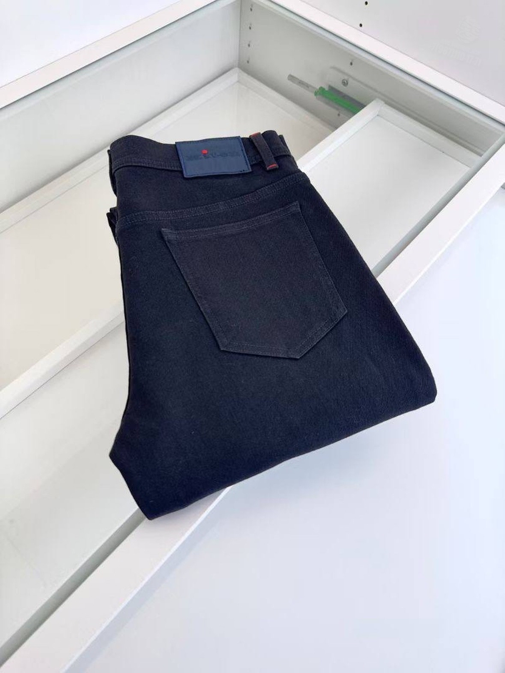 Джинсы Kiton