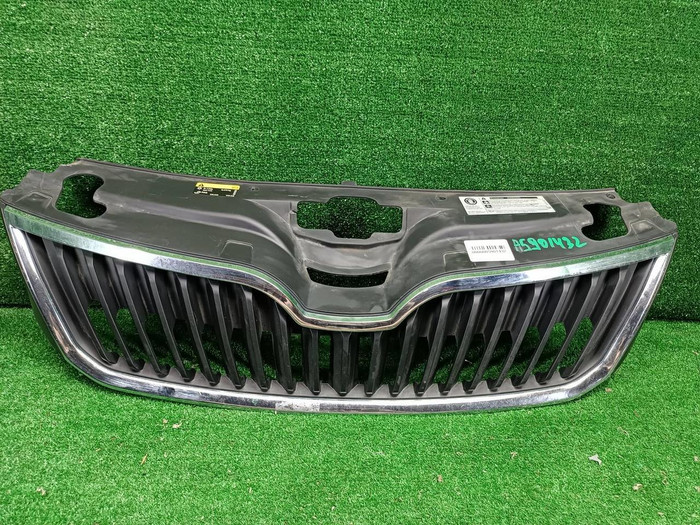 Решетка радиатора Skoda Rapid 1 (2012-2020)