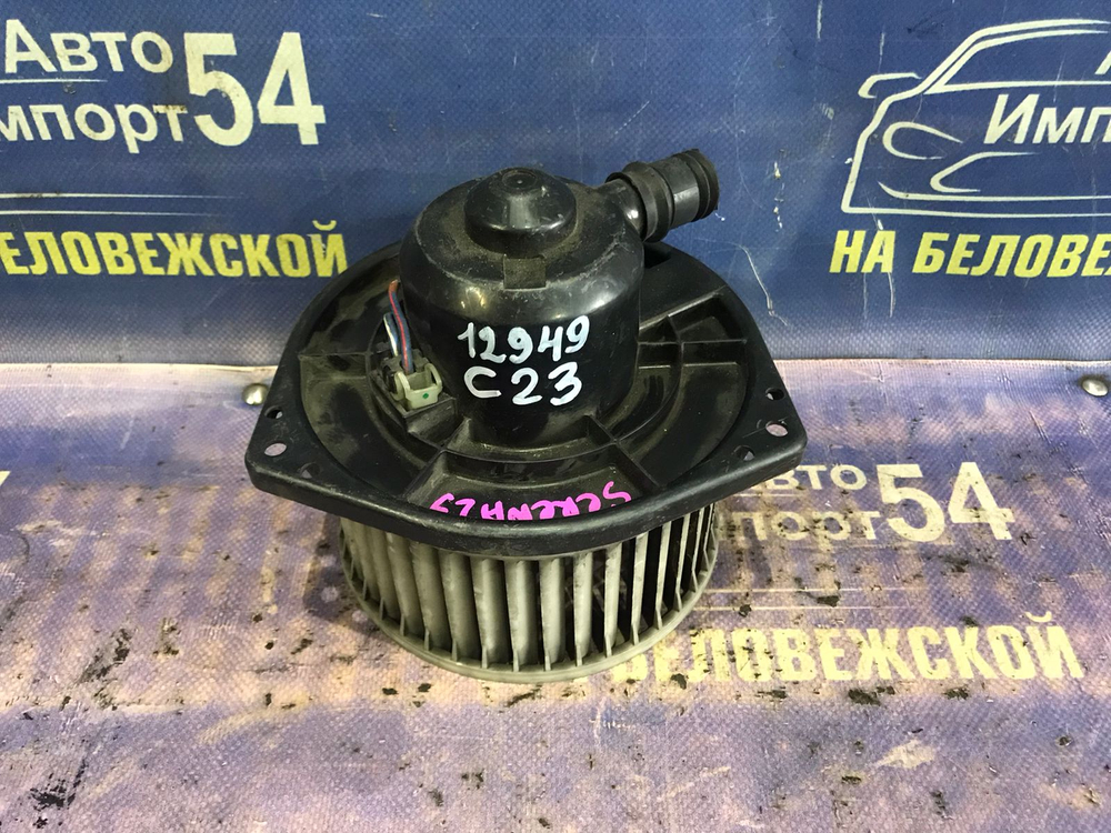 Моторчик печки NISSAN SERENA 1994-1999