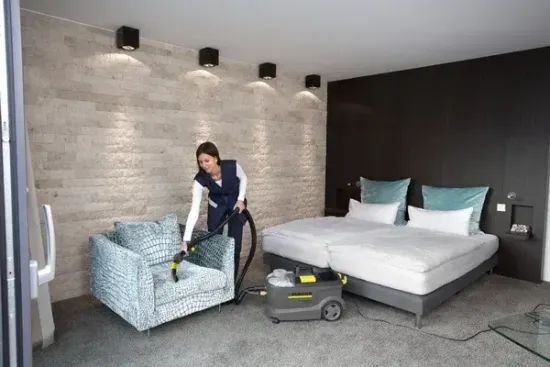 Моющий пылесос KARCHER Puzzi 10/1