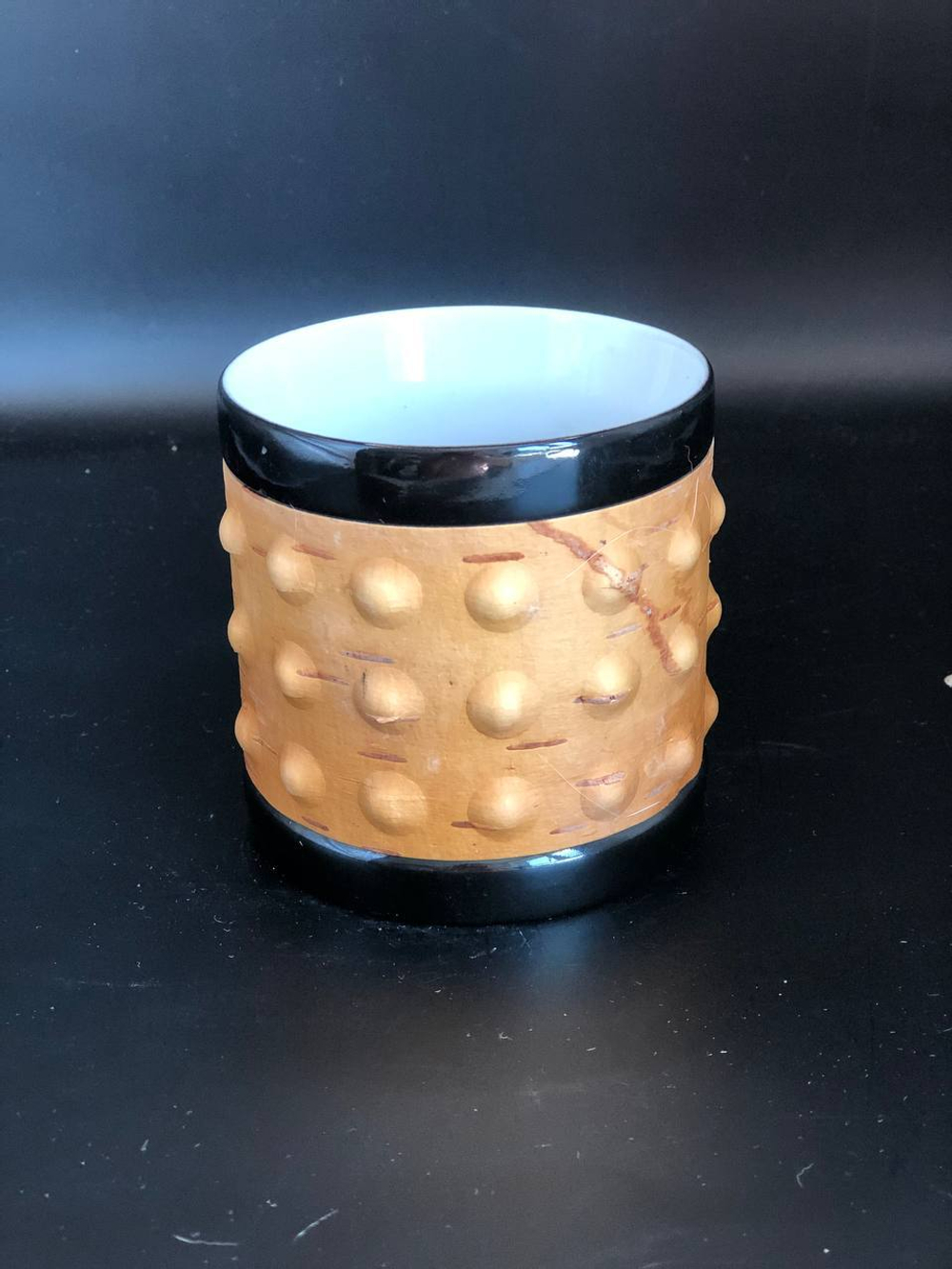 Кружка малая фарфоровая без ручки с берестой. Коллекция Dots (Пупырышки или Точки)