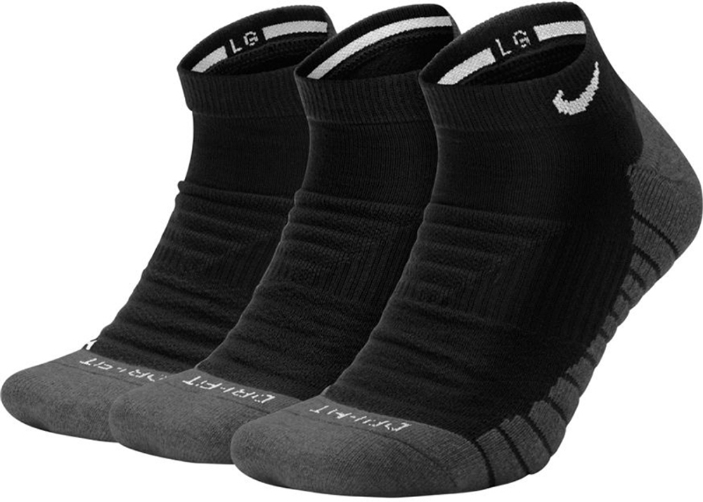 Nike black show 2025