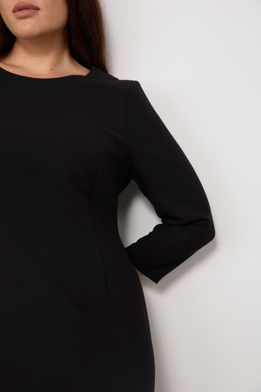Платье-футляр, со шлицей, черный