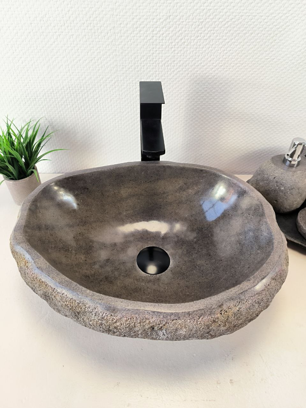 Раковина из речного камня RS-65977 47х38х15 из натурального камня
