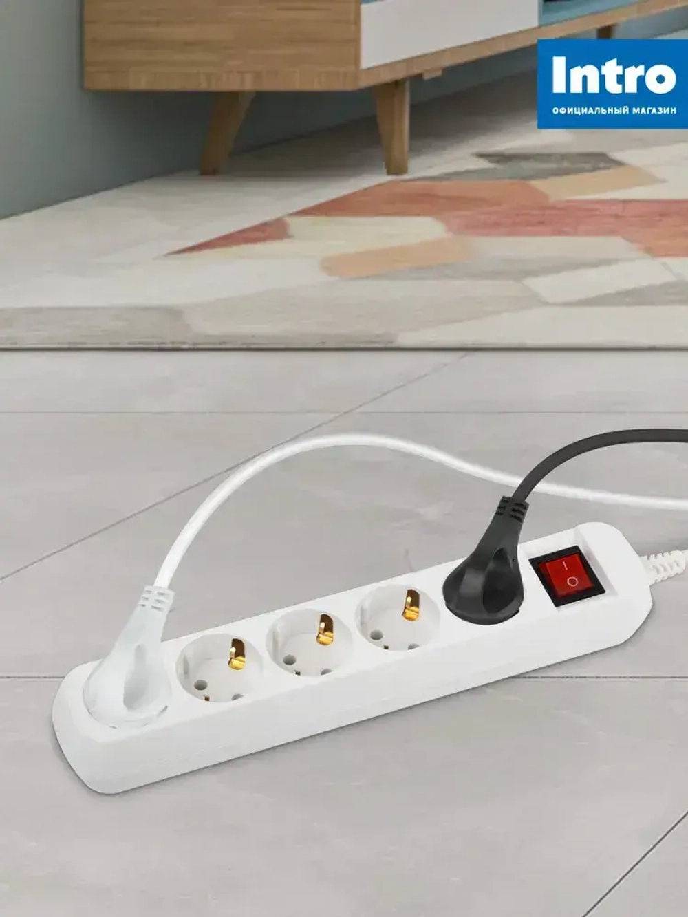 Удлинитель электрический Intro UES550-W с заземлением с выключателем 5 розеток 5 м ПВС 3х0,75мм2 10А белый