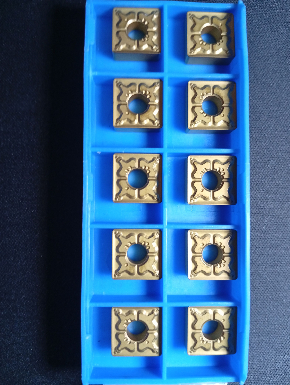 Пластина токарная SNMG120408-TM RW1029