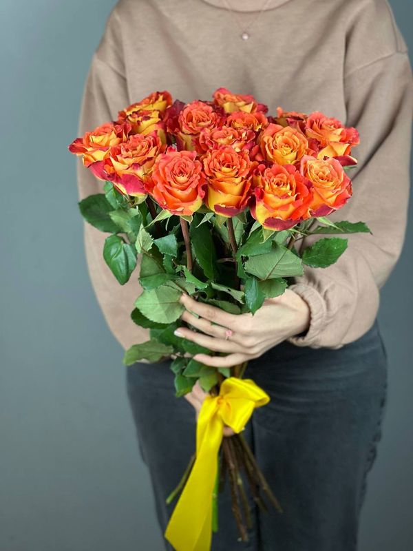 Букет из рыжих роз сорта "Силантой" 60 см