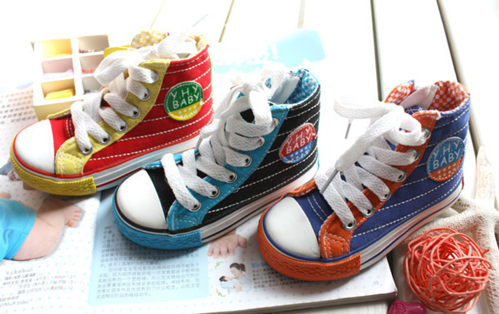 Кеды детские высокие с контрастными вставками и аппликацией