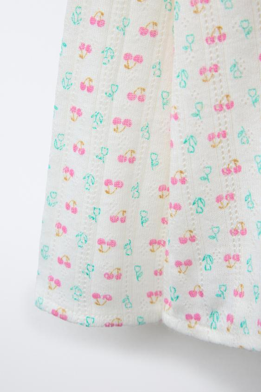 ZARA ЛОНГСЛИВ С ПРИНТОМ «ВИШНЯ», СВЕТЛЫЙ ЭКРЮ