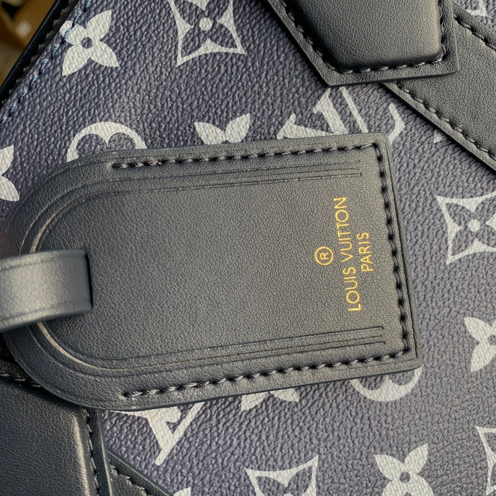 Louis Vuitton Sac Plat 24H Bag