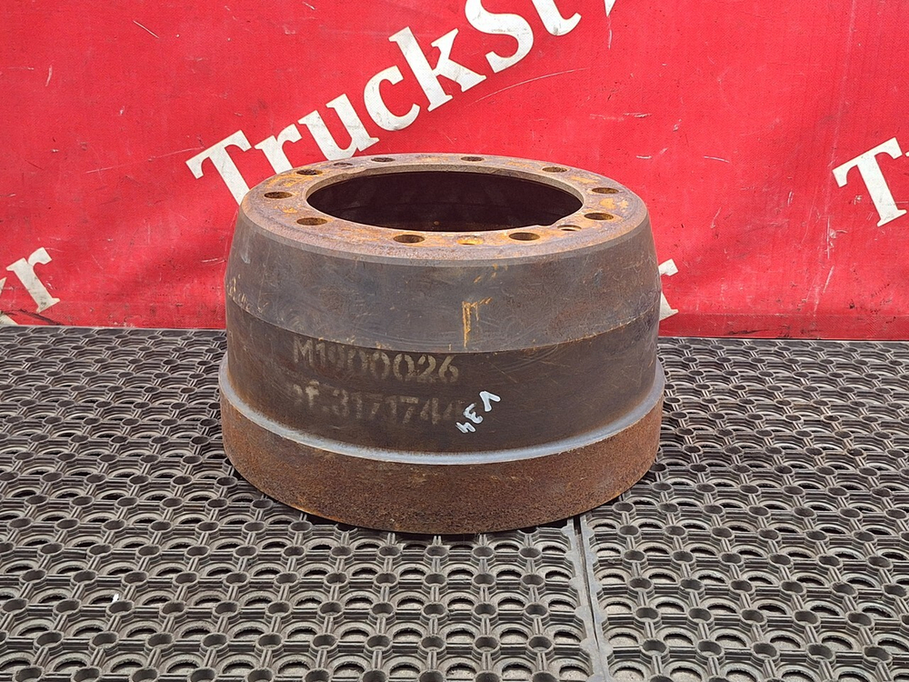 Барабан тормозной передний