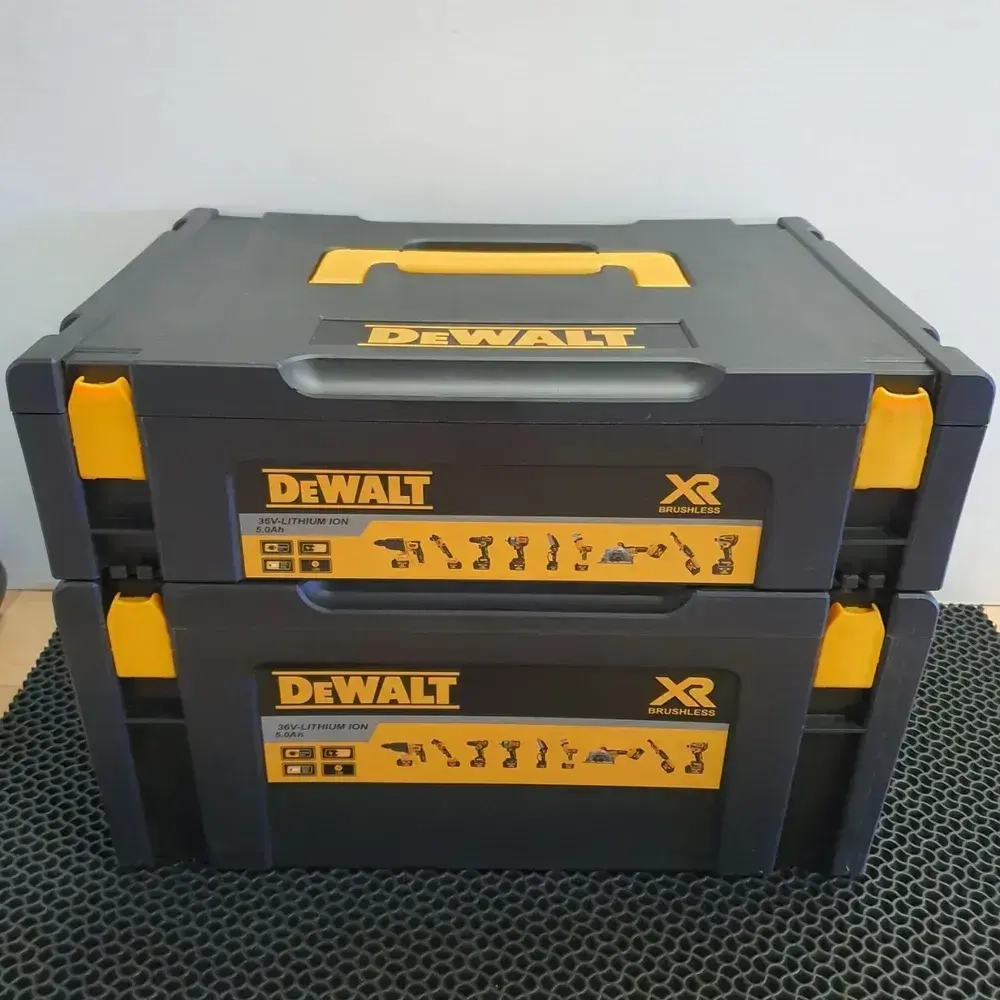 Аккумуляторный набор инструмента 9в1 Dewalt